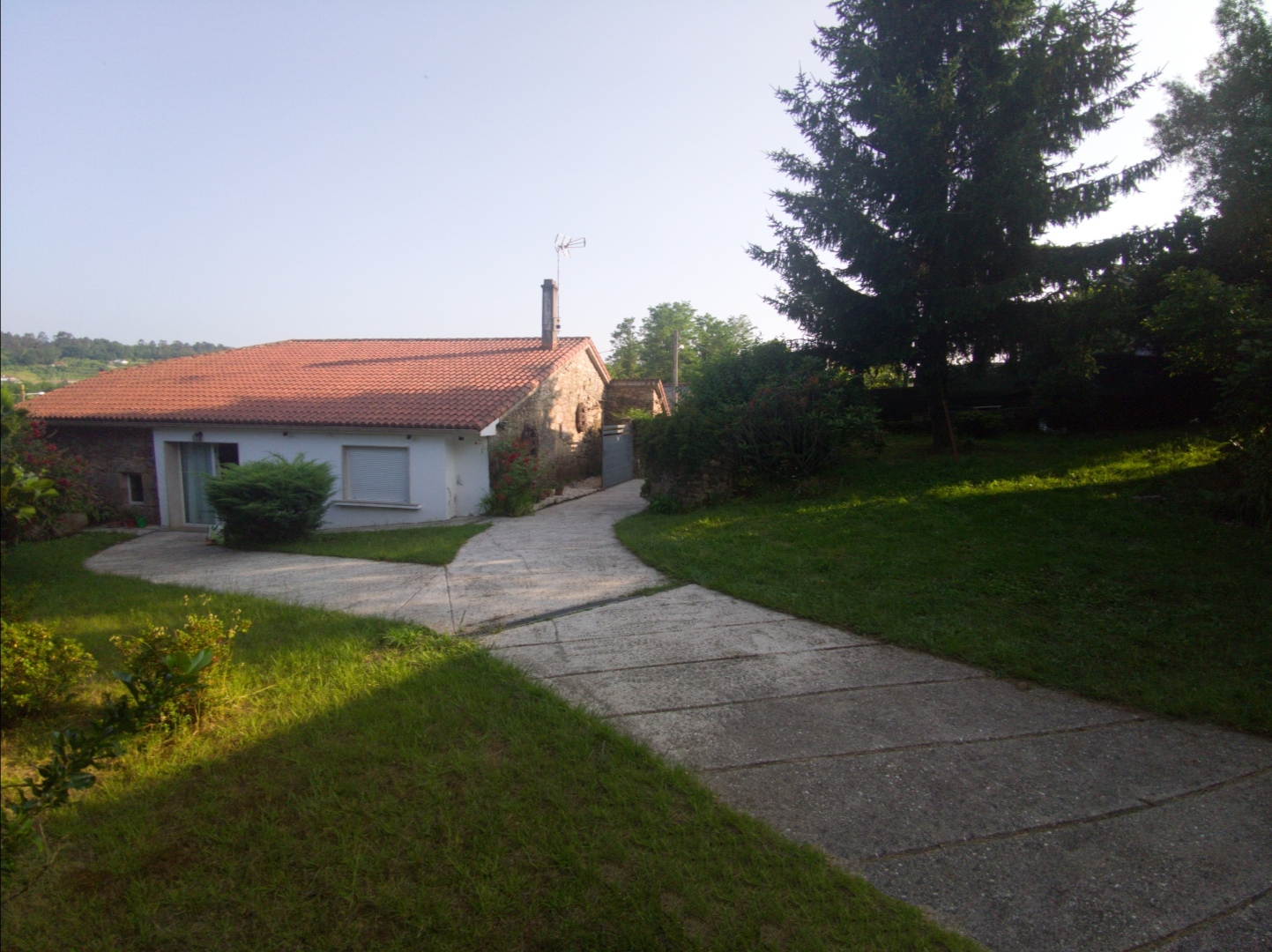 Zona de descanso con chimenea