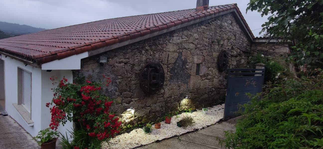 Piscina natural cercana a Casa Vaz