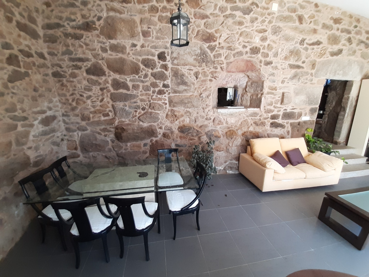 Vista del castañar junto a Casa Vaz